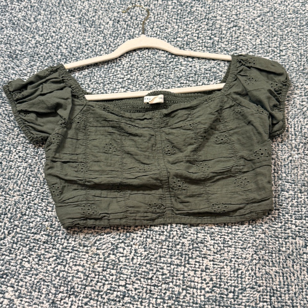 Aeropostale Womens Olive Green Eyelet Smocked Back Crop Top Medium
